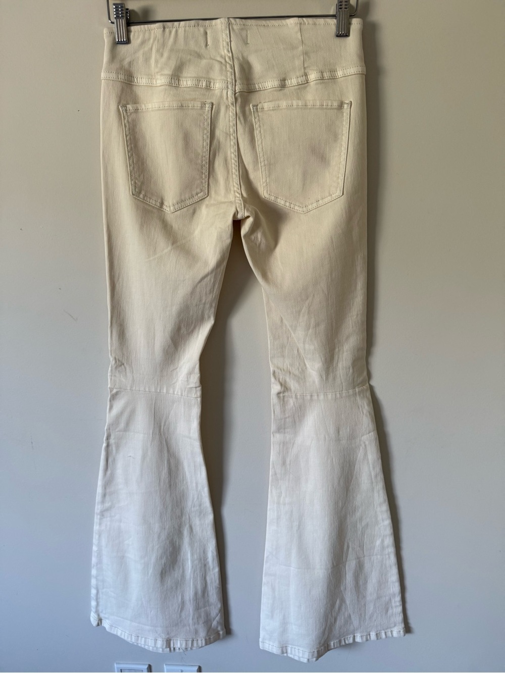 327 WE THE FREE PENNY PULL ON FLARE JEAN - Picture 3 of 6